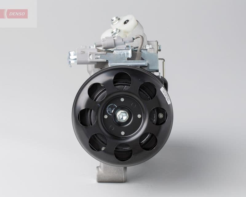 Airconditioning compressor past: LEXUS LX  TOYOTA LAND CRUISER 100 4.7 01.98-03.08