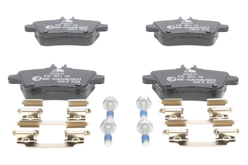 Remblokken set Achter (met bouten), past: MERCEDES A (W176), B SPORTS TOURER (W246, W242), CLA (C117), CLA SHOOTING BRAKE (X117), GLA (X156), SLC (R172), SLK (R172) 1.5D-Electric 02.11-