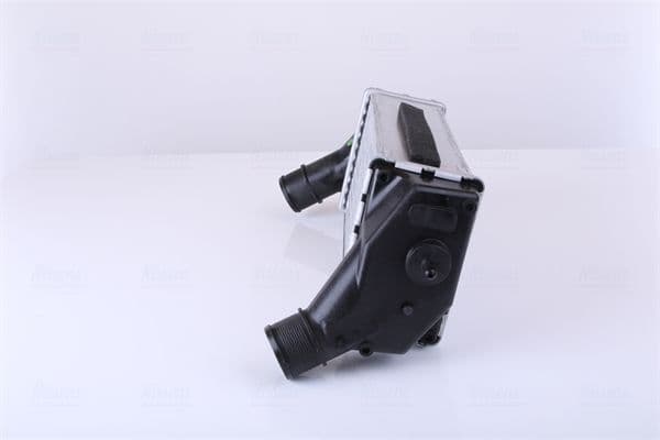 Toevoerluchtkoeler past: FORD B-MAX, ECOSPORT, FIESTA VI, TOURNEO COURIER B460, TRANSIT COURIER B460 1.0 08.12-