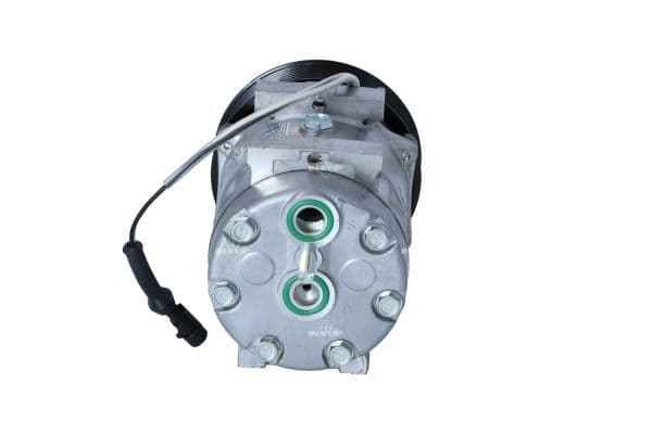 Airconditioning compressor past: DAF XF 106 10.12-