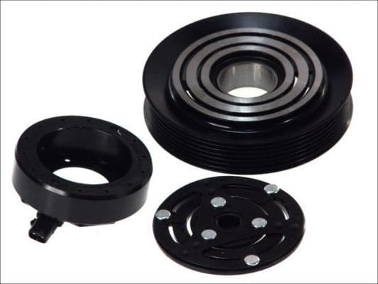 Airco compressor koppeling compleet (DENSO SCS06C/SCSA06C 6PK 130mm, multi-spline schijf) past: ALFA ROMEO 147, 156, GT  CHRYSLER VOYAGER IV  FIAT BRAVO II, STILO  FORD FUSION 1.4-3.3 10.00-12.14