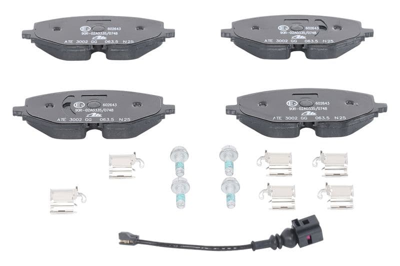 Remblokken set Voor (met remklauw geleidingsbouten), past: AUDI A3, A3 ALLSTREET  CUPRA LEON, LEON SPORTSTOURER  FORD TOURNEO CONNECT V761 NADWOZIE WIELKO, TRANSIT CONNECT V761 1.0-2.0D 07.19-