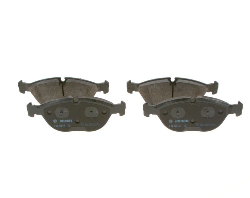 Remblokken set Voor , past: MERCEDES C T-MODEL (S202), C (W202), CLK (A208), CLK (C208), E T-MODEL (S210), E T-MODEL (S211), E (W210), E (W211), S (W220, V220), SLK (R170) 1.6-6.8 03.94-