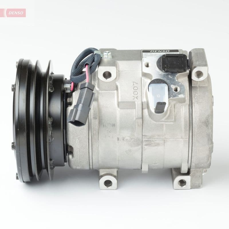 Airconditioning compressor 24V (R134a) past: CATERPILLAR 320C, 322C, 323DLN