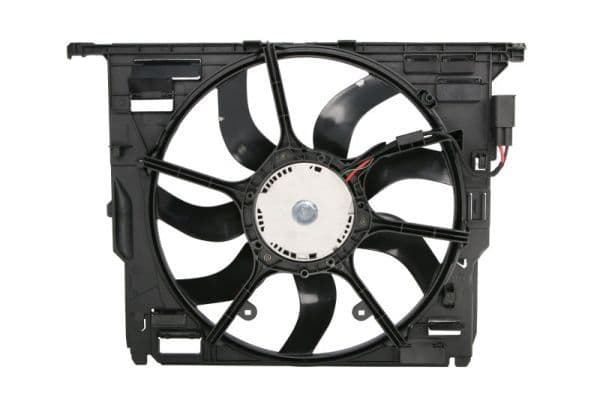 Radiatorventilator (met huisvesting) past: BMW 5 (F10), 5 (F11), 5 GRAN TURISMO (F07), 6 (F12), 6 (F13), 6 GRAN COUPE (F06), 7 (F01, F02, F03, F04) 2.0D-3.0D 02.08-10.18