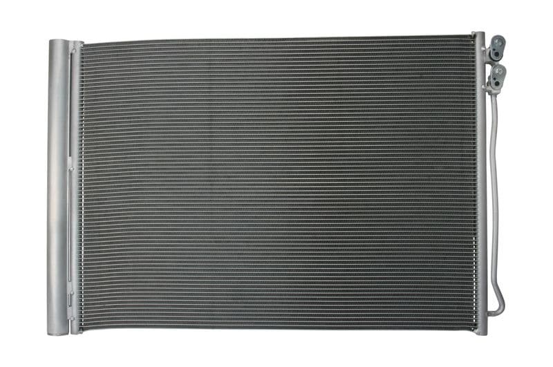 A/C condensator (met droger) past: BMW 5 (F10), 5 (F11), 5 GRAN TURISMO (F07), 6 (F12), 6 (F13), 6 GRAN COUPE (F06), 7 (F01, F02, F03, F04) 2.0D-3.0H 02.08-10.18