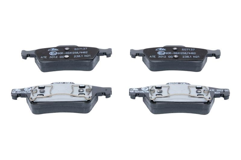 Remblokken set Achter , past: FORD TOURNEO CONNECT, TRANSIT CONNECT  NISSAN PRIMERA  RENAULT ESPACE IV, LAGUNA II, MEGANE II, VEL SATIS 1.4-3.5 03.01-