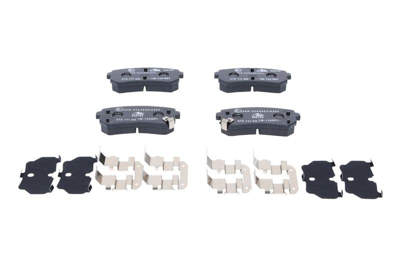 Remblokken set Achter (met een dempingskussen  met extra's), past: HYUNDAI ACCENT III, I20 I, I30, IX35, SONATA V, SONATA VI  KIA CADENZA II, CEE'D, CERATO II, CERATO III 1.1D-Electric 09.04-