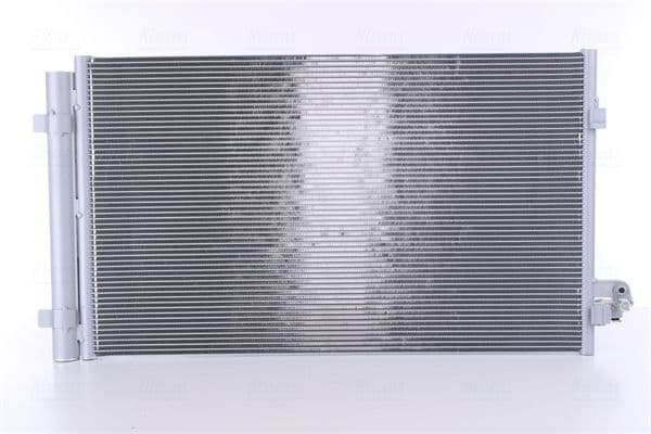 A/C condensator (met droger) past: BMW 5 (G30, F90), 7 (G11, G12), 8 (G14, F91), 8 (G15, F92), 8 GRAN COUPE (G16, F93) 4.0/4.4/6.6 09.15-