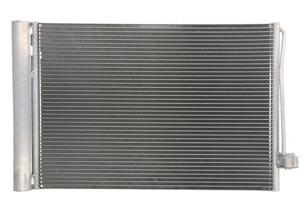 A/C condensator (met droger) past: BMW 5 (E39), 5 (E60), 5 (E61), 6 (E63), 6 (E64), 7 (E65, E66, E67) 2.0-6.0 09.00-12.10