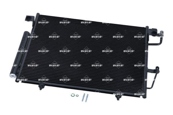 A/C condensator (met droger) past: MITSUBISHI PAJERO IV 3.0/3.2D/3.8 10.06-