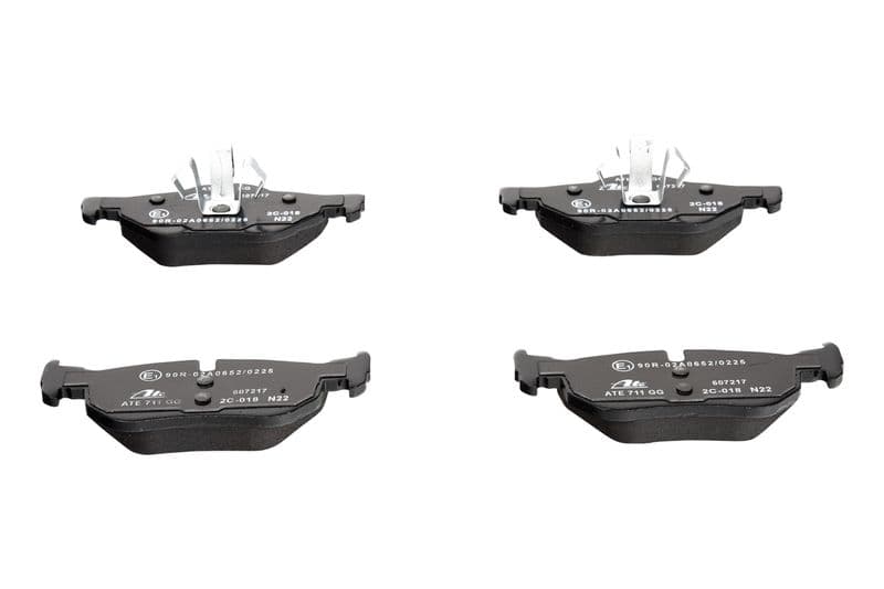 Remblokken set Achter , past: BMW 1 (E81), 1 (E82), 1 (E87), 1 (E88), 3 (E90), 3 (E91), 3 (E92), 3 (E93), X1 (E84) 1.6-3.0 06.04-06.15