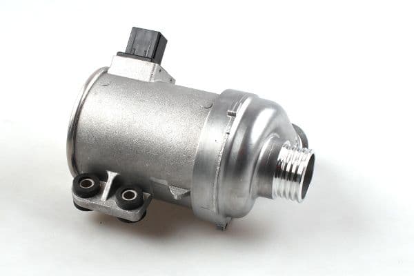 Elektrische waterpomp past: BMW 1 (F20), 1 (F21), 2 (F22, F87), 2 (F23), 3 (F30, F80), 3 (F31), 3 GRAN TURISMO (F34), 4 (F32, F82), 4 (F33, F83), 4 GRAN COUPE (F36), 5 (F10) 1.6-3.0 11.09-06.21