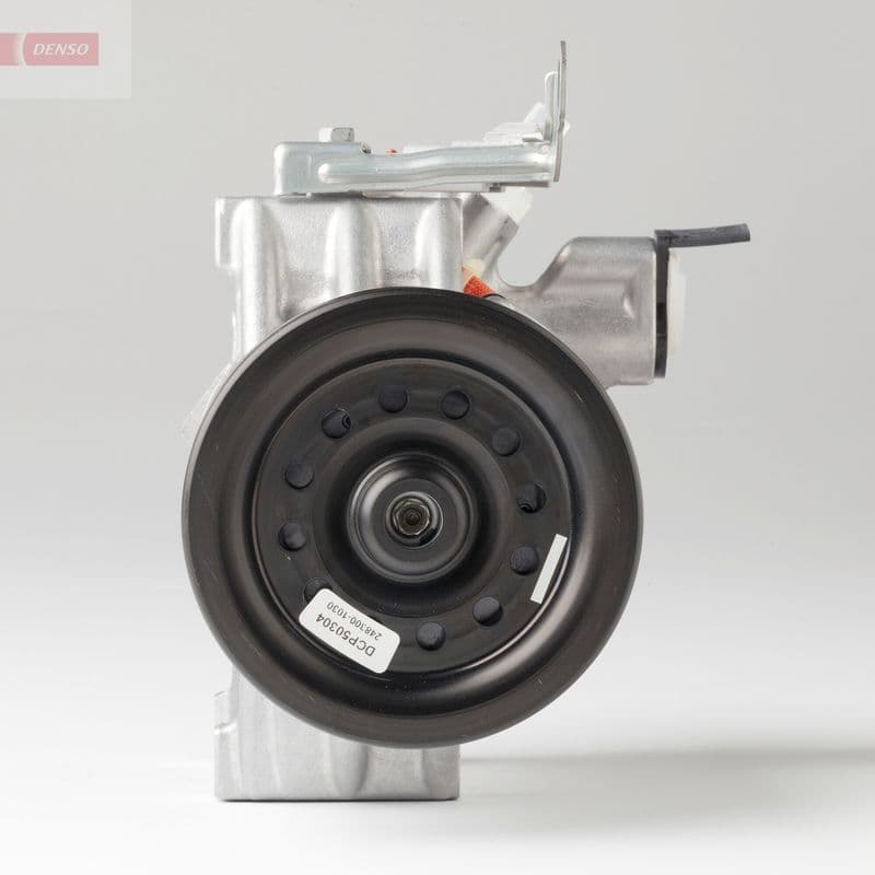 Airconditioning compressor (geen olieaftapplug) past: DAIHATSU CHARADE VIII  TOYOTA AURIS, COROLLA, URBAN CRUISER, YARIS 1.0-1.4D 08.05-