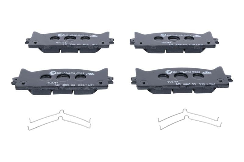 Remblokken set Voor (met extra's), past: LEXUS ES  TOYOTA AVALON, CAMRY 2.0-3.5 01.05-