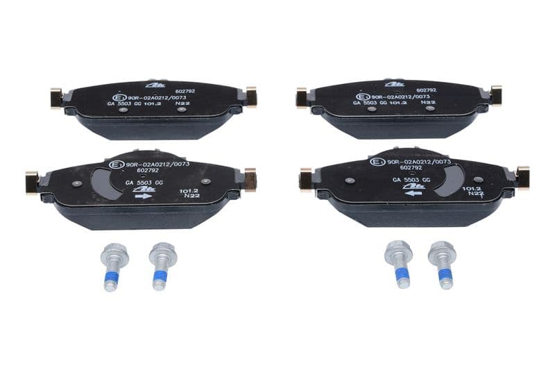 Remblokken set Voor (met remklauw geleidingsbouten), past: MERCEDES C (A205), C (C205), C T-MODEL (S205), C (W205), E (A238), E (C238), E T-MODEL (S213), E (W213) 1.5-2.2D 12.13-