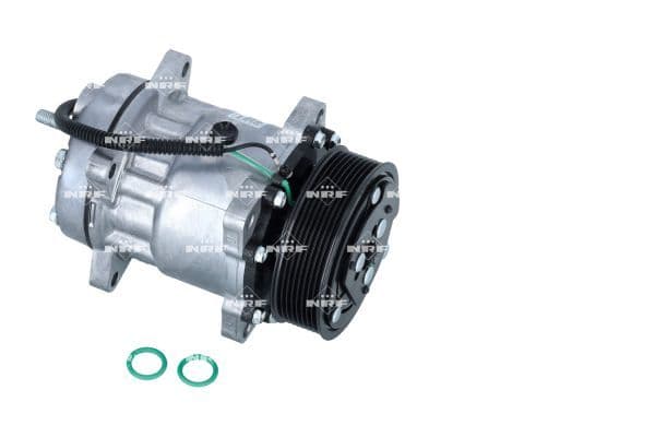 Airconditioning compressor past: DAF CF, CF 65, LF, LF 45, LF 55 01.01-