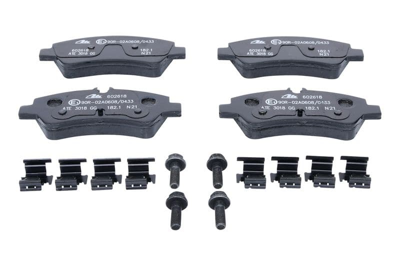 Remblokken set Achter (met extra's  met remklauw geleidingsbouten), past: FORD TOURNEO CUSTOM V362, TRANSIT, TRANSIT CUSTOM V362, TRANSIT V363  FORD USA TRANSIT-150 1.0H-Electric 10.11-