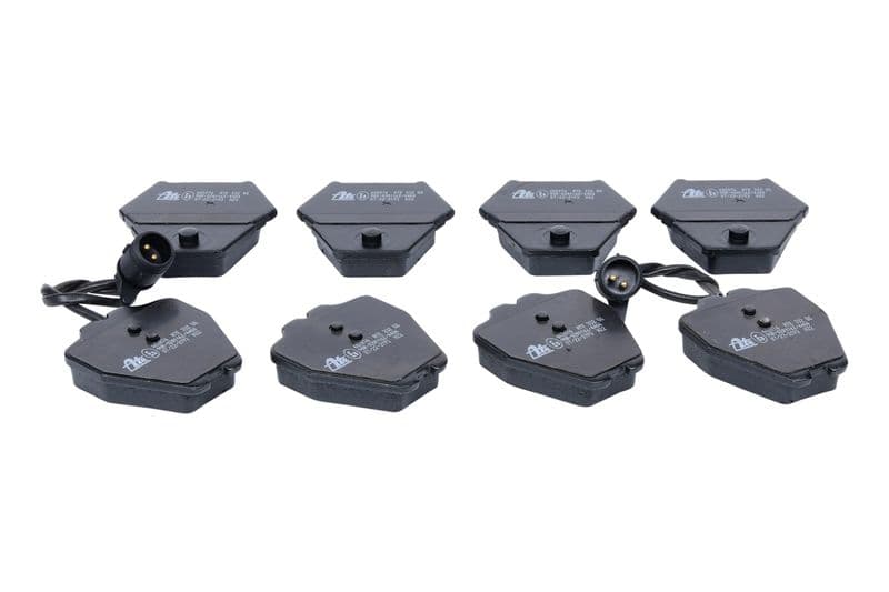 Remblokken set Voor , past: AUDI A8 D2 2.5D-4.2 03.94-09.02