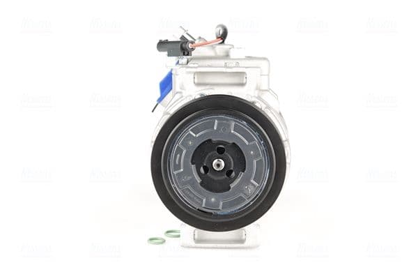 Airconditioning compressor past: BMW 1 (E81), 1 (E87), 3 (E90), 3 (E91), 3 (E92), 3 (E93), 5 (E60), 5 (E61), 6 (E63), 6 (E64), 7 (E65, E66, E67), X1 (E84), Z4 (E89) 2.5/3.0 03.03-12.13