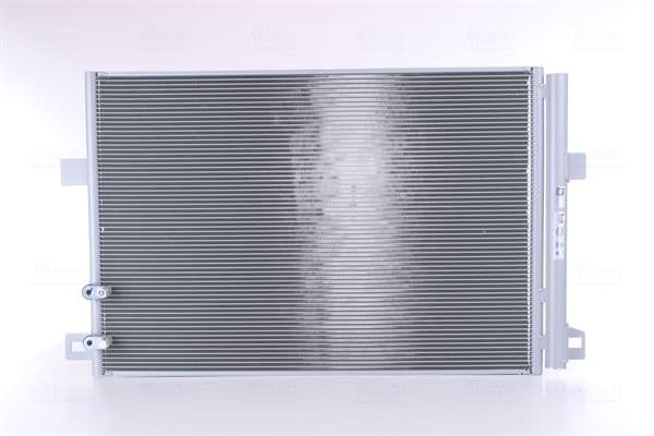 A/C condensator (met droger, (EN) additional fitting elements) past: VW AMAROK 2.0/2.0D/3.0D 09.10-