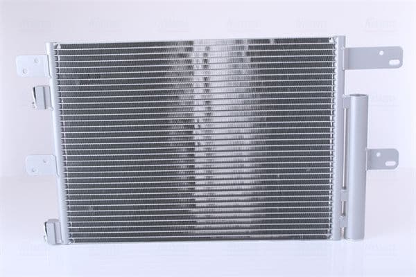 A/C condensator (met droger, (EN) additional fitting elements) past: IVECO EUROCARGO I-III, EUROCARGO IV, EUROCARGO V, EUROFIRE II, EUROFIRE III, EUROFIRE IV 3.9D-6.7D 09.00-