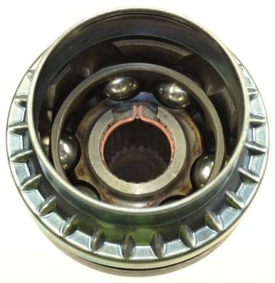 CV-gewricht binnen Links (25z/25z/35mm) past: OPEL ASTRA H, ASTRA H GTC, ASTRA J, INSIGNIA A, INSIGNIA A COUNTRY, MERIVA B, SIGNUM, VECTRA C, VECTRA C GTS, ZAFIRA B 1.3D-2.2 04.02-