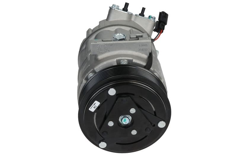 Airconditioning compressor past: FIAT TALENTO  NISSAN PRIMASTAR, X-TRAIL II  OPEL MOVANO B, VIVARO B  RENAULT LATITUDE, MASTER III, TRAFIC III 1.6D/2.0D/2.3D 09.06-