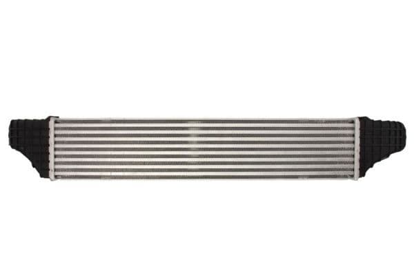 Toevoerluchtkoeler past: MERCEDES C (CL203), C T-MODEL (S203), C (W203), CLC (CL203), CLK (A209), CLK (C209) 1.6-3.2 05.00-06.11