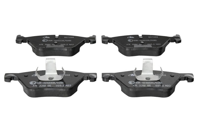 Remblokken set Voor , past: BMW 5 (F10), 5 (F11) 1.6-3.0D 06.09-02.17