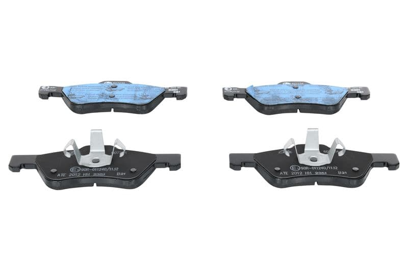 Remblokken set Voor , past: FORD MAVERICK  FORD USA ESCAPE  MAZDA TRIBUTE 2.0/2.3/3.0 09.00-