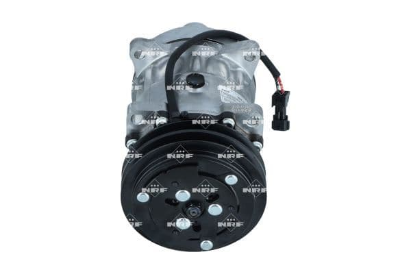 Airconditioning compressor past: RVI MIDLUM, PREMIUM 04.96-