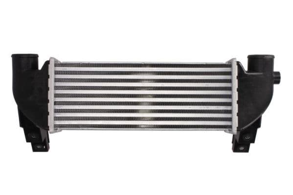 Toevoerluchtkoeler past: FORD TOURNEO CONNECT, TRANSIT CONNECT 1.8/1.8D/1.8LPG 06.02-12.13