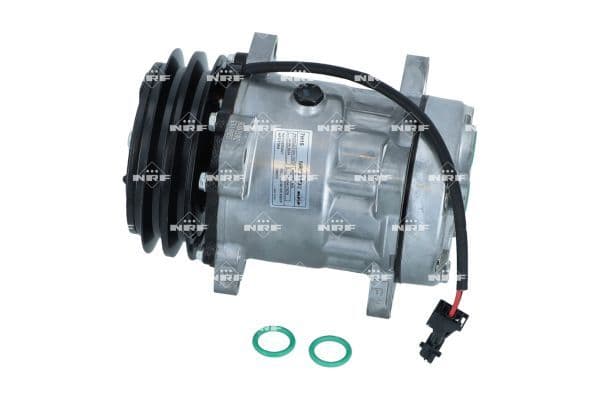 Airconditioning compressor past: RVI MIDLUM, PREMIUM 04.96-