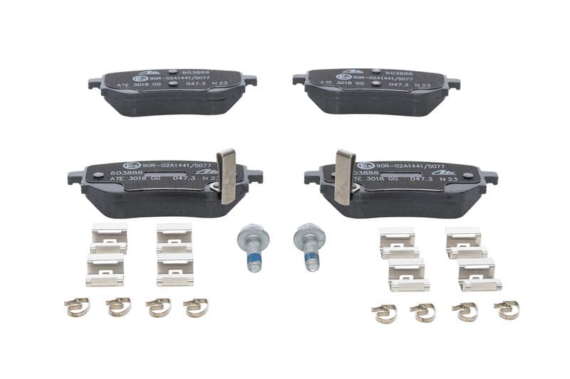 Remblokken set Achter , past: MERCEDES X (470)  NISSAN NAVARA NP300  RENAULT ALASKAN 2.3D/2.5D/3.0D 07.14-