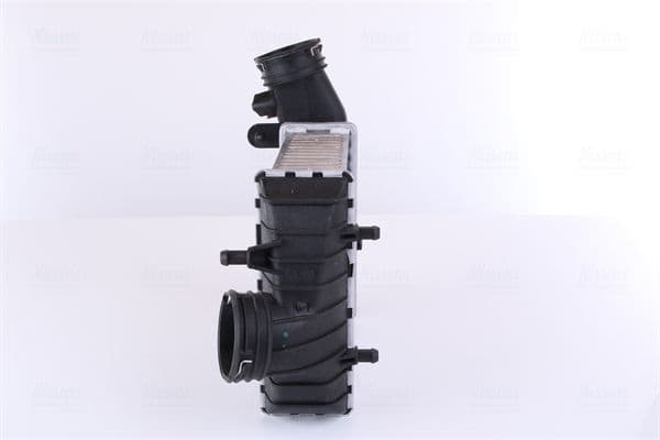 Toevoerluchtkoeler past: SKODA SUPERB I  VW PASSAT B5.5 2.0D/2.5D 11.00-03.08