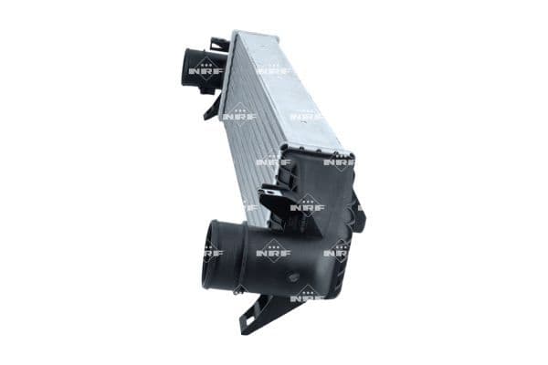 Toevoerluchtkoeler past: FORD C-MAX II, FOCUS III, GRAND C-MAX, KUGA II 1.5D/2.0/2.0D 02.11-02.20
