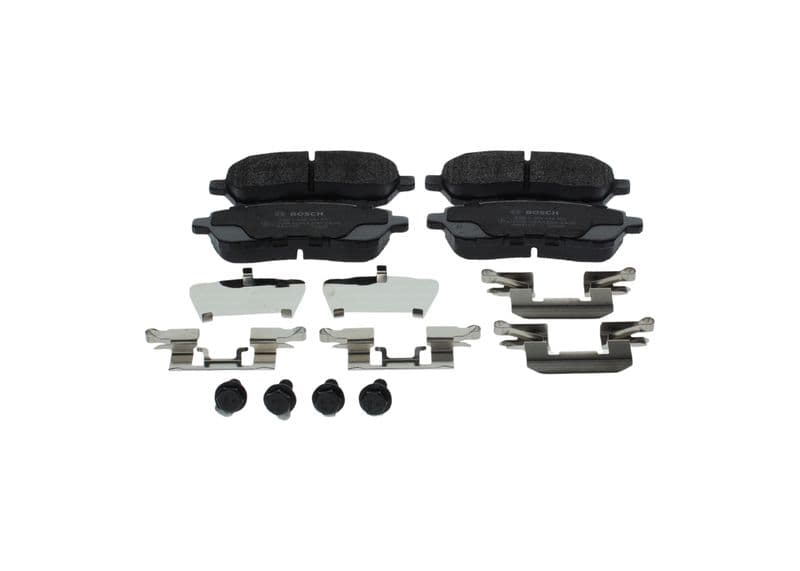 Remblokken set Voor (met bouten  met een dempingskussen  met montage-instructie), past: FORD FIESTA, FIESTA VI, KA+ III  SUZUKI SWIFT V 1.0-1.6D 06.08-