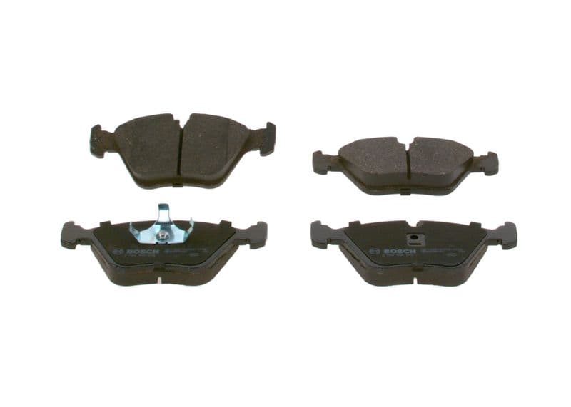 Remblokken set Voor (met een dempingskussen  met slot), past: BMW 3 (E36), 3 (E46), 5 (E34), 7 (E32), Z3 (E36), Z4 (E85), Z4 (E86) 1.8-5.0 03.85-08.08