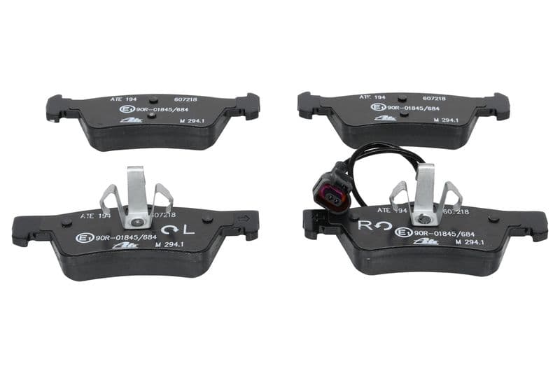 Remblokken set Achter , past: VW CALIFORNIA T5 CAMPER, MULTIVAN T5, TRANSPORTER T5 1.9D-3.2 04.03-08.15