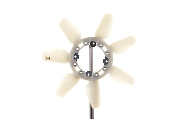 Radiator plezier past: TOYOTA 4 RUNNER II, 4 RUNNER III, DYNA, HIACE / COMMUTER V, HIACE IV, HIACE V, HILUX VI, LAND CRUISER, LAND CRUISER 90, LAND CRUISER PRADO 2.5D/2.8D/3.0D 10.93-