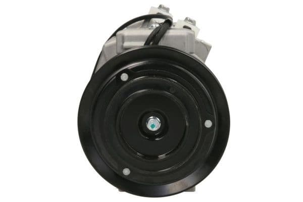 Airconditioning compressor 12V (R134a) past: FENDT 1 D FARMER, 1 E FARMER, 1 Z FARMER, 2 D FARMER, 2 D FARMER (FW 228), 2 DE FARMER, 2 S FARMER, 2 SA FARMER, 3 S FARMER, 3 SA FARMER, 4 S FARMER