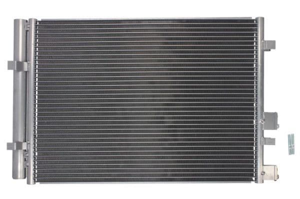 A/C condensator (met droger) past: HYUNDAI I20 I 1.1D/1.4D 08.08-12.15