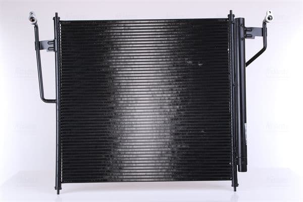 A/C condensator (met droger) past: INFINITI QX56  NISSAN TITAN 5.6/5.6ALK 09.03-