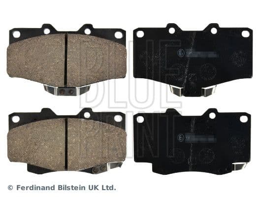 Remblokken set Voor , past: TOYOTA 4 RUNNER III, HILUX VII, LAND CRUISER 90 2.5D-3.4 04.95-09.15