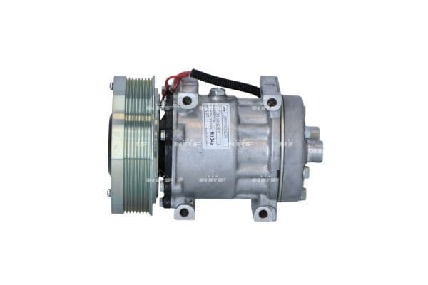 Airconditioning compressor past: CASE IH MAGNUM  NEW HOLLAND T8-TIER 4A 8.7D 08.10-