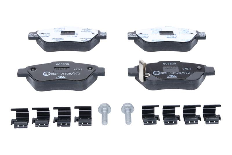 Remblokken set Voor (met extra's  met remklauw geleidingsbouten), past: OPEL ADAM, CORSA D 1.0-1.4LPG 07.06-05.19