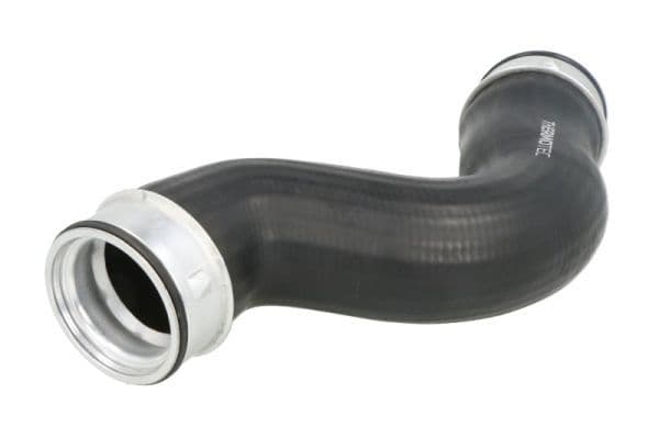 Intercooler slang Links (Inlaat zijde) past: AUDI A3  SEAT ALTEA, ALTEA XL, LEON, TOLEDO III  SKODA OCTAVIA II, SUPERB II  VW CADDY III, EOS, GOLF PLUS V, GOLF V, JETTA III 1.9D/2.0D 05.03-03.13