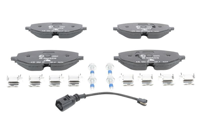 Keramische remblokken Voor (met extra's  met remklauw geleidingsbouten), past: AUDI A3, A3 ALLSTREET  CUPRA LEON, LEON SPORTSTOURER  FORD TOURNEO CONNECT V761 NADWOZIE WIELKO 1.0-2.0D 07.19-