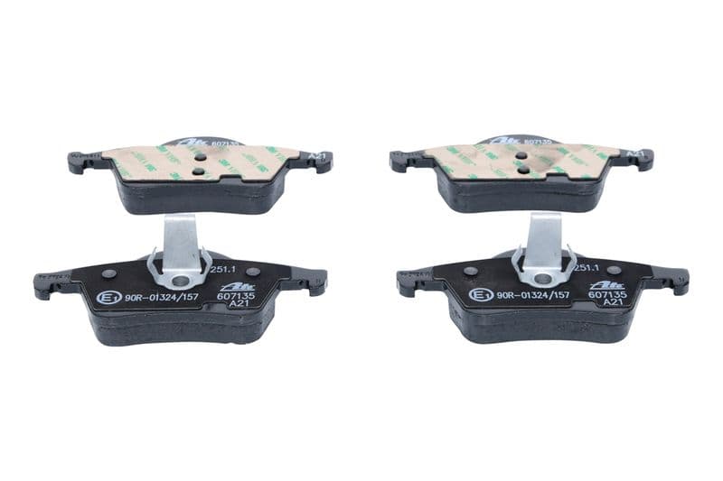 Remblokken set Achter , past: VOLVO S60 I, S80 I, V70 I, V70 II, XC70 I 2.0-3.0 12.95-04.10